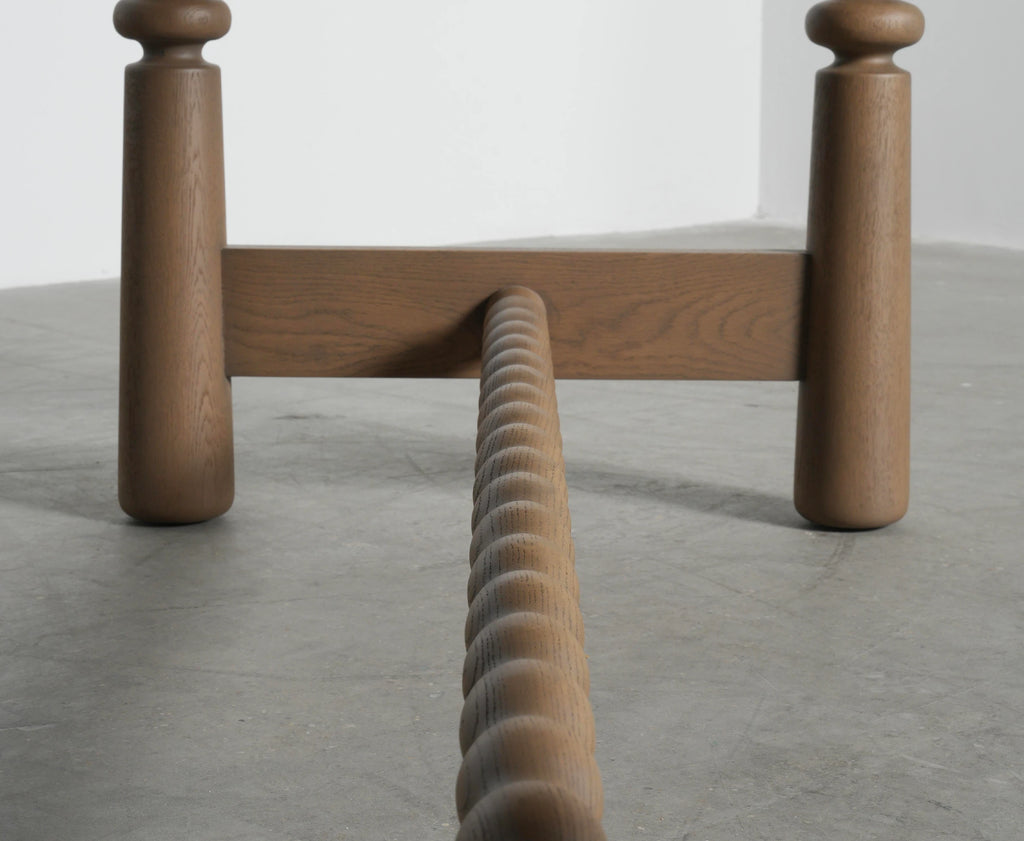Bloom Oval Dining Table – Orellan