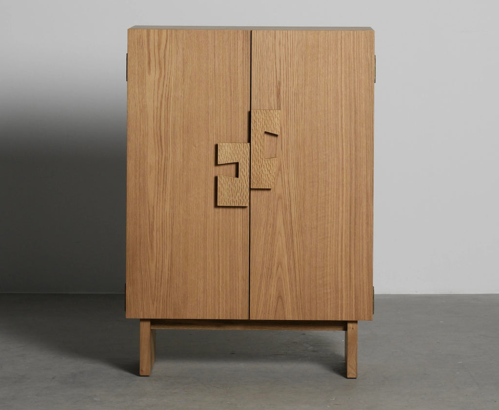 Dourod Cabinet