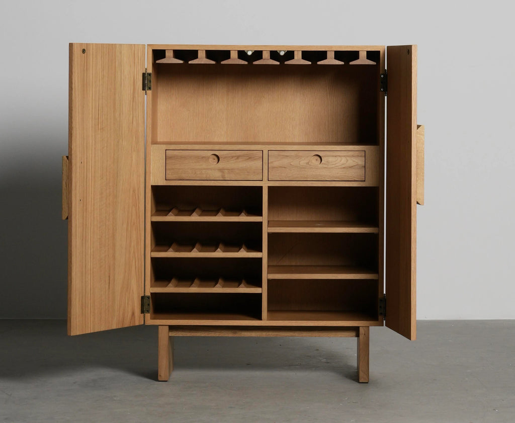 Dourod Cabinet