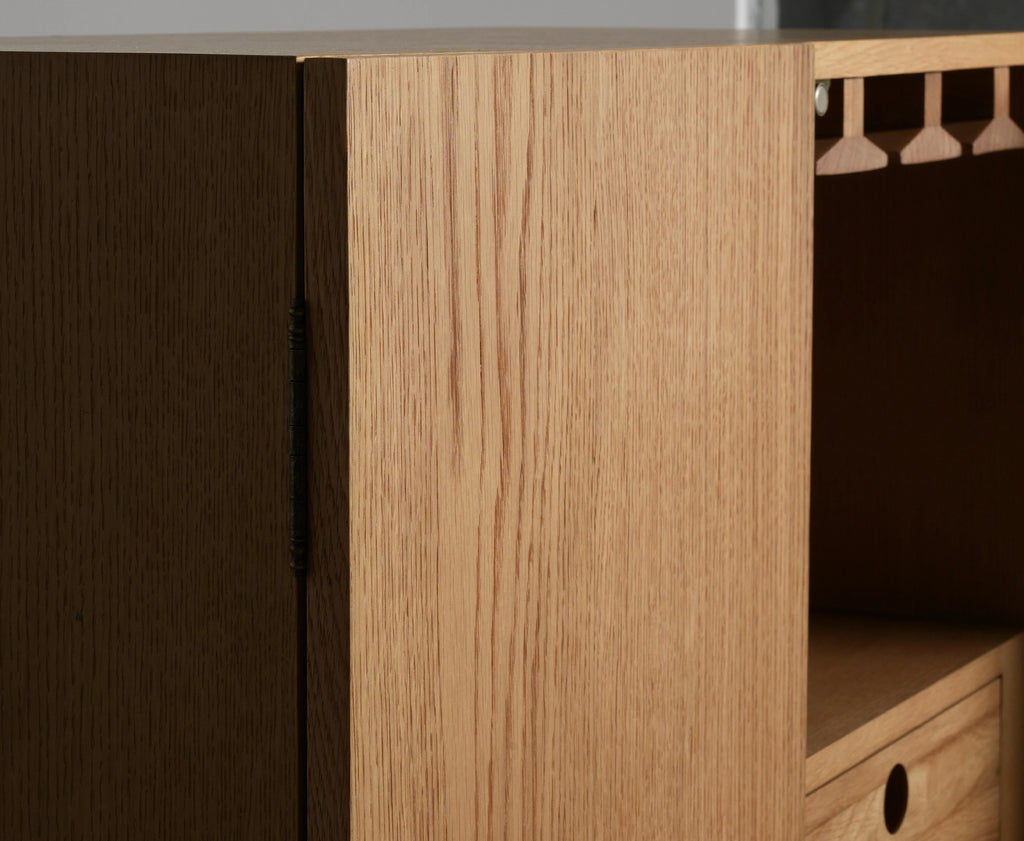 Dourod Cabinet
