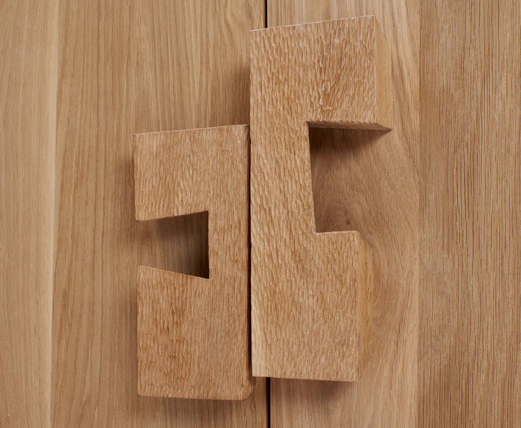 Dourod Cabinet