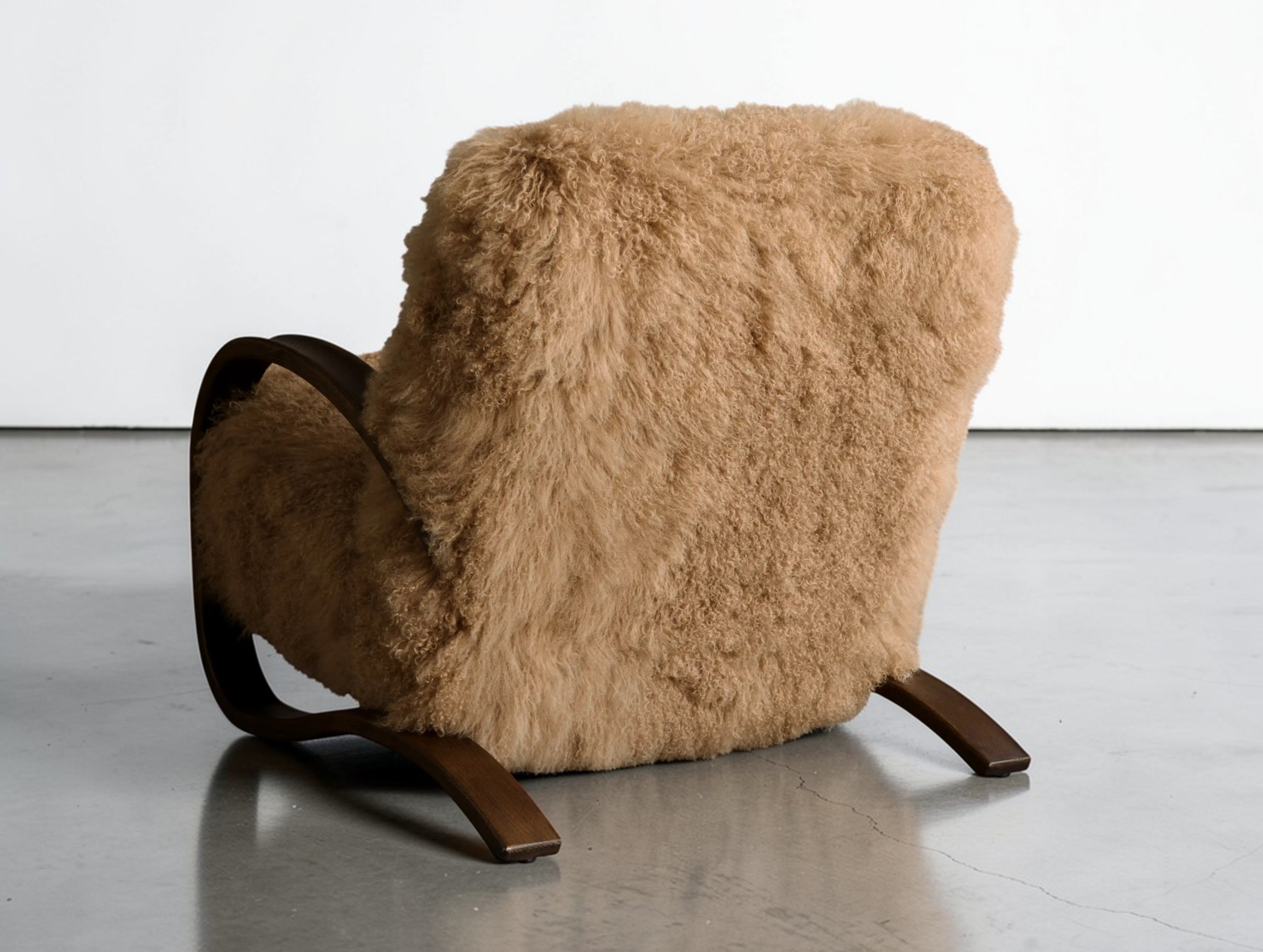 Eloren New Zealand Shearling Chair