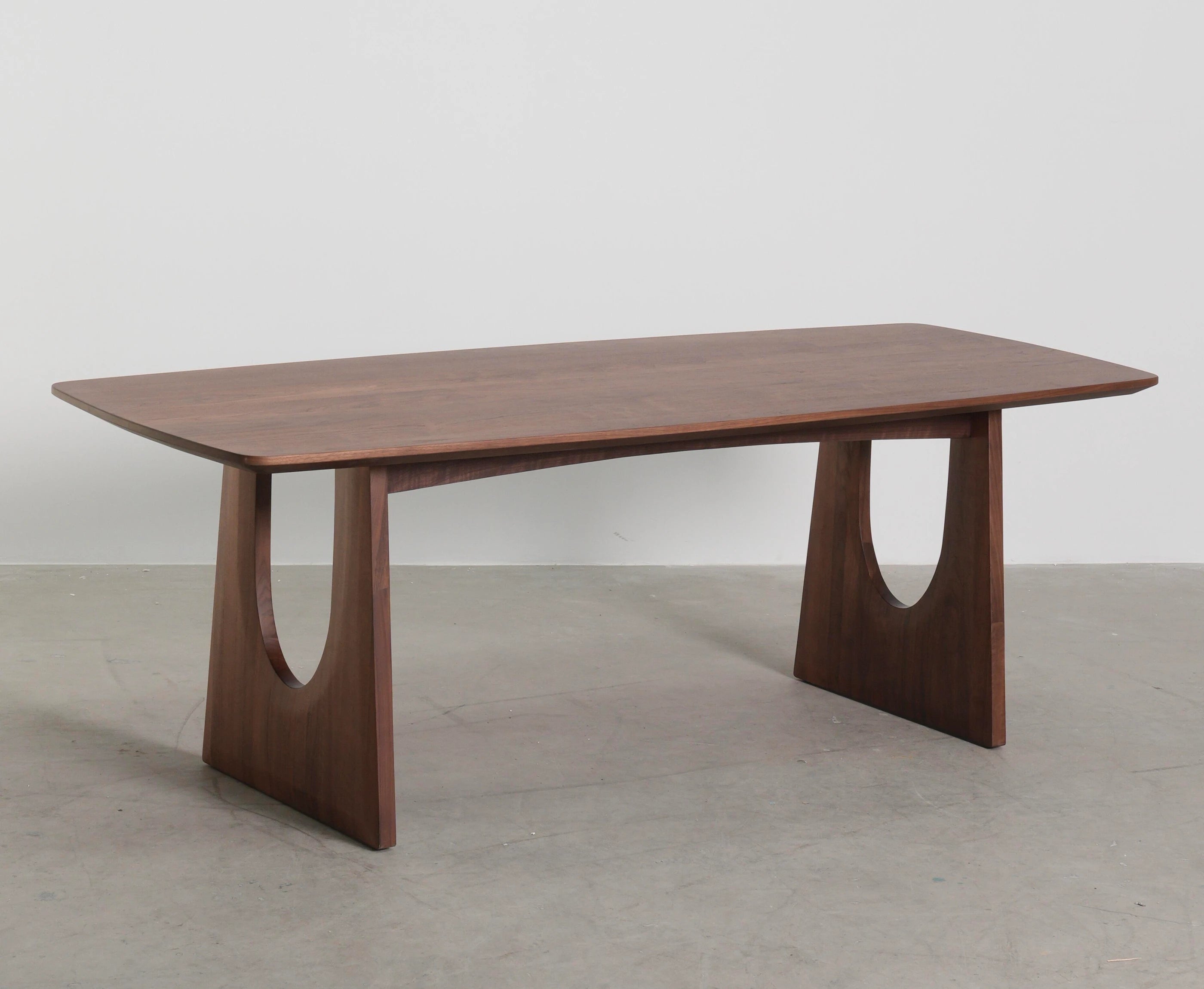 Mihaela Dining Table