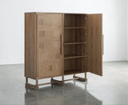 Totias High Sideboard
