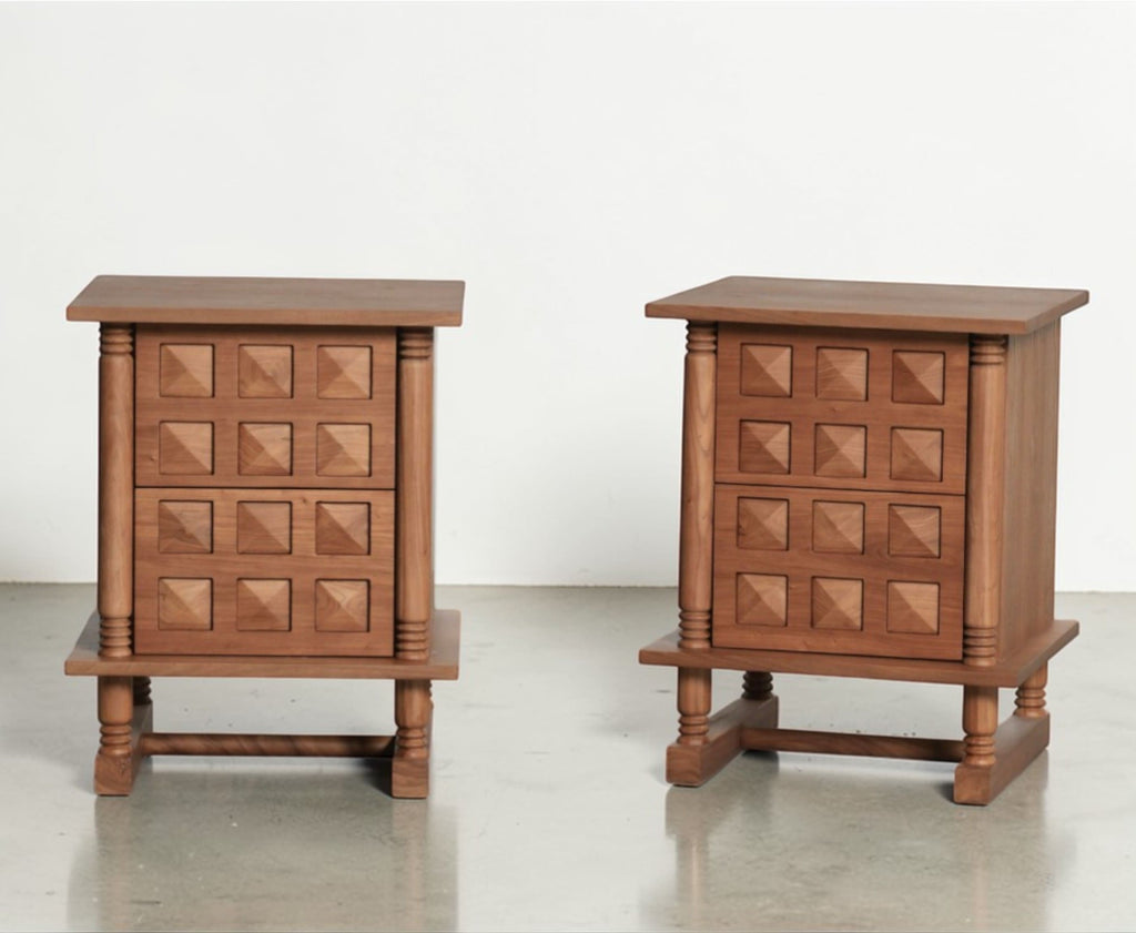 Totias Nightstands