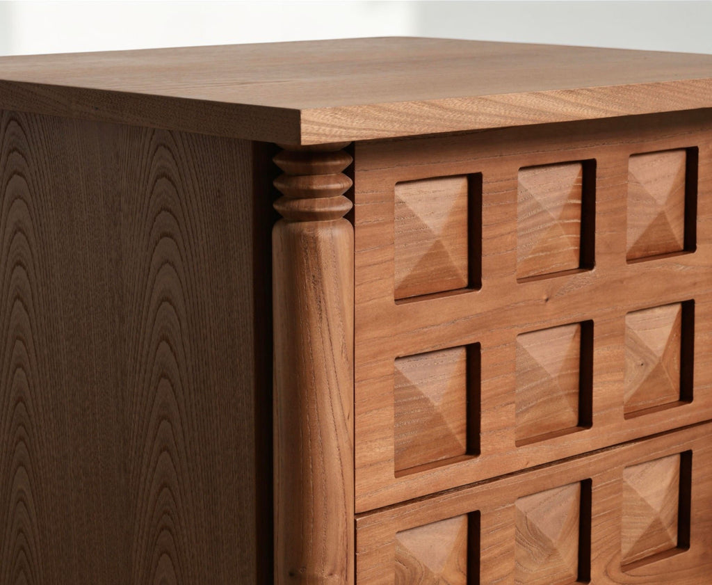 Totias Nightstands